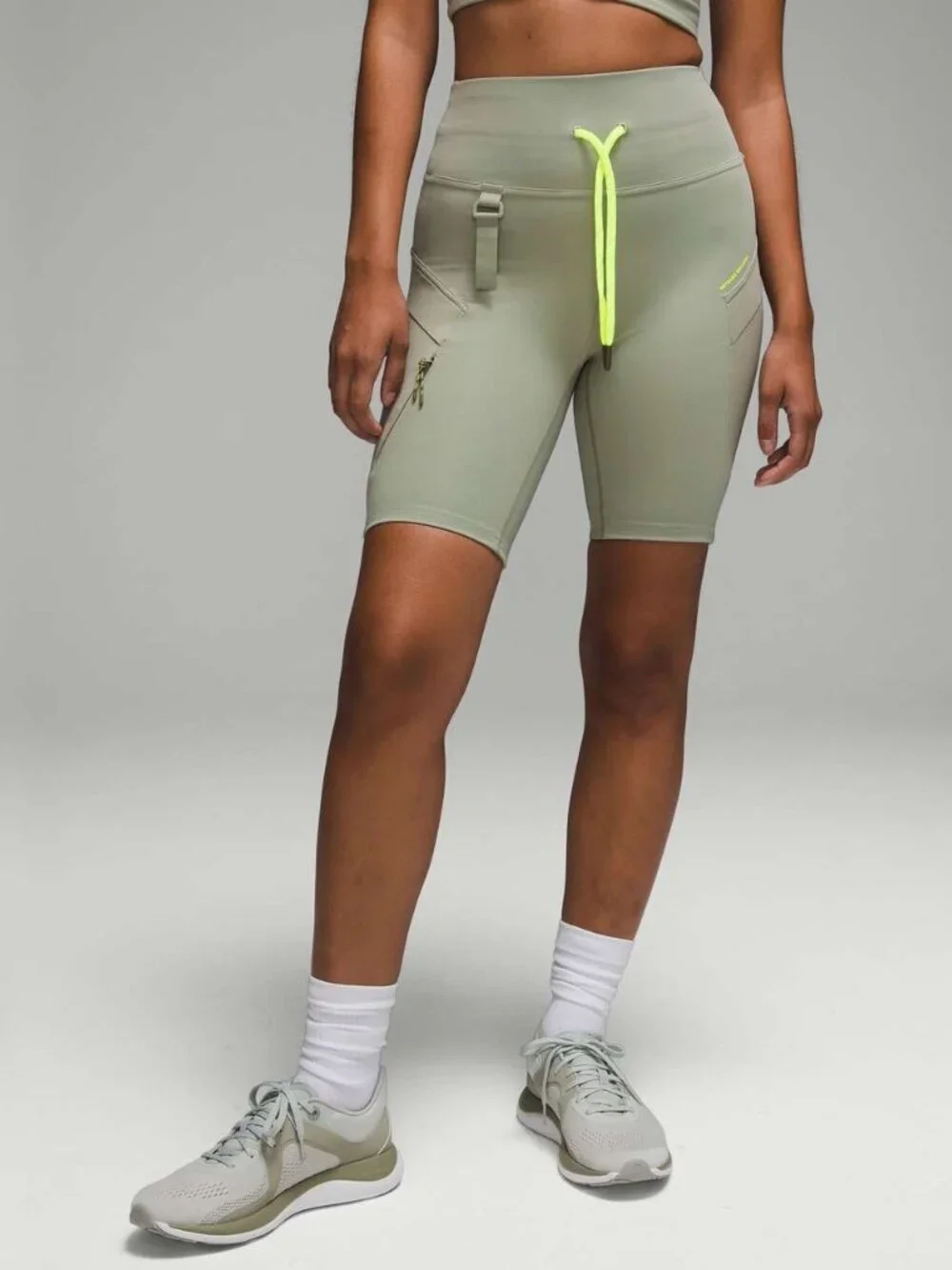 Lululemon Cargo Super High-Rise 8